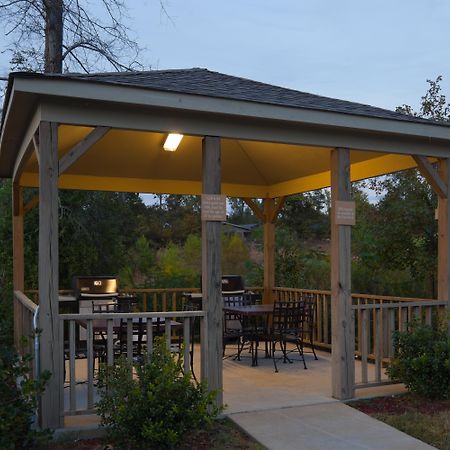 Candlewood Suites Pearl By Ihg Exterior photo