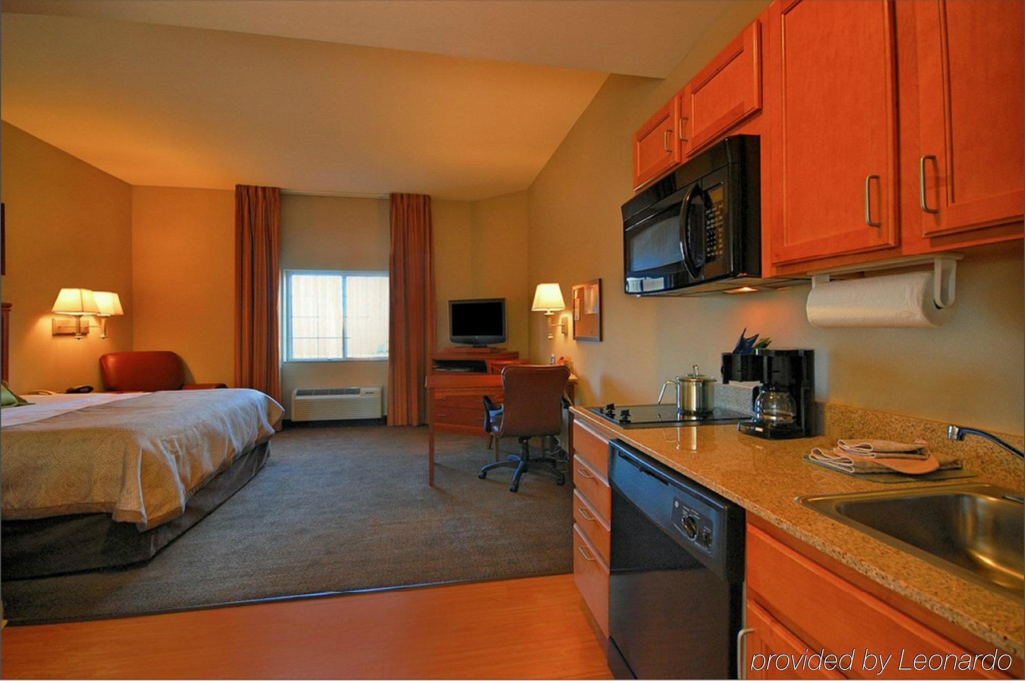 Candlewood Suites Pearl By Ihg Exterior photo