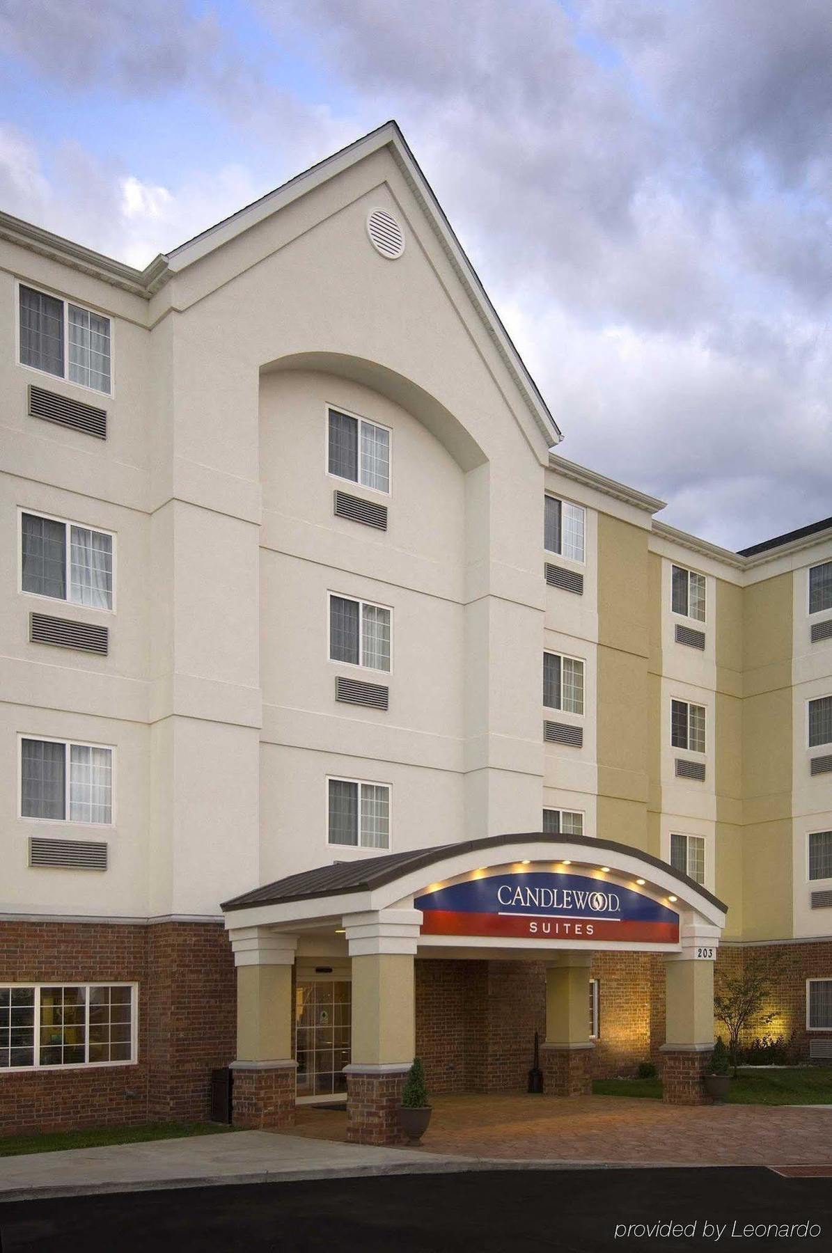 Candlewood Suites Pearl By Ihg Exterior photo