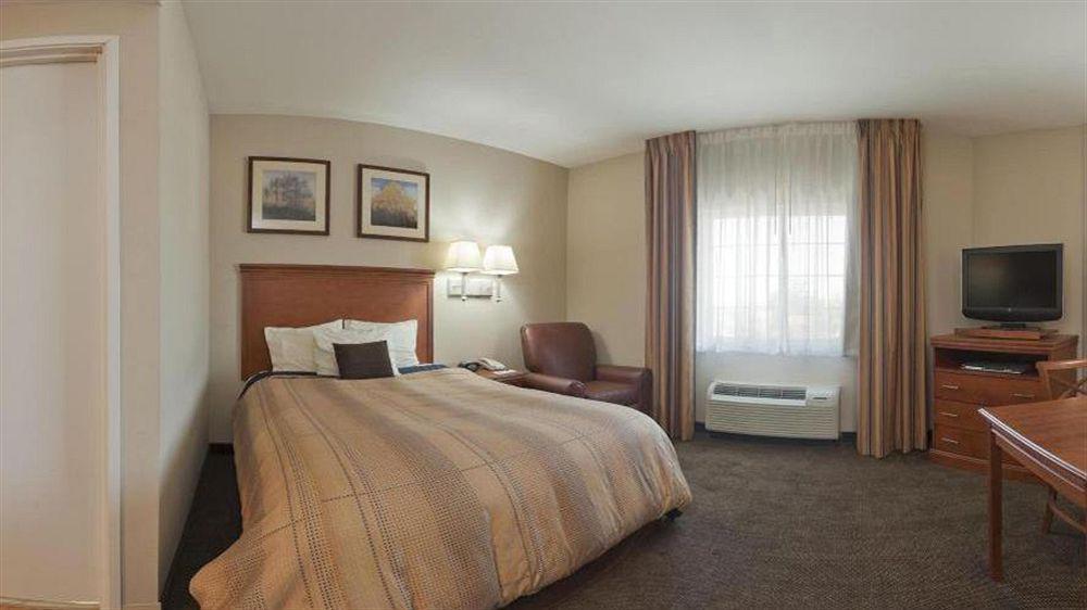Candlewood Suites Pearl By Ihg Exterior photo